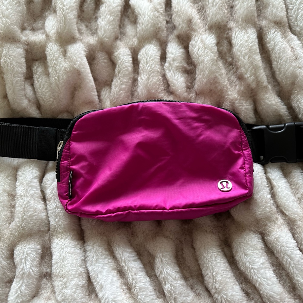 Lululemon Fanny pack